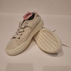 Roxy Slip-on on shoes for young girl